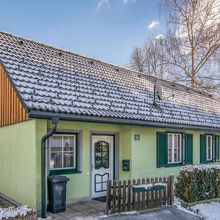 Charmantes Ferienhaus Peterdorf Екстериор снимка
