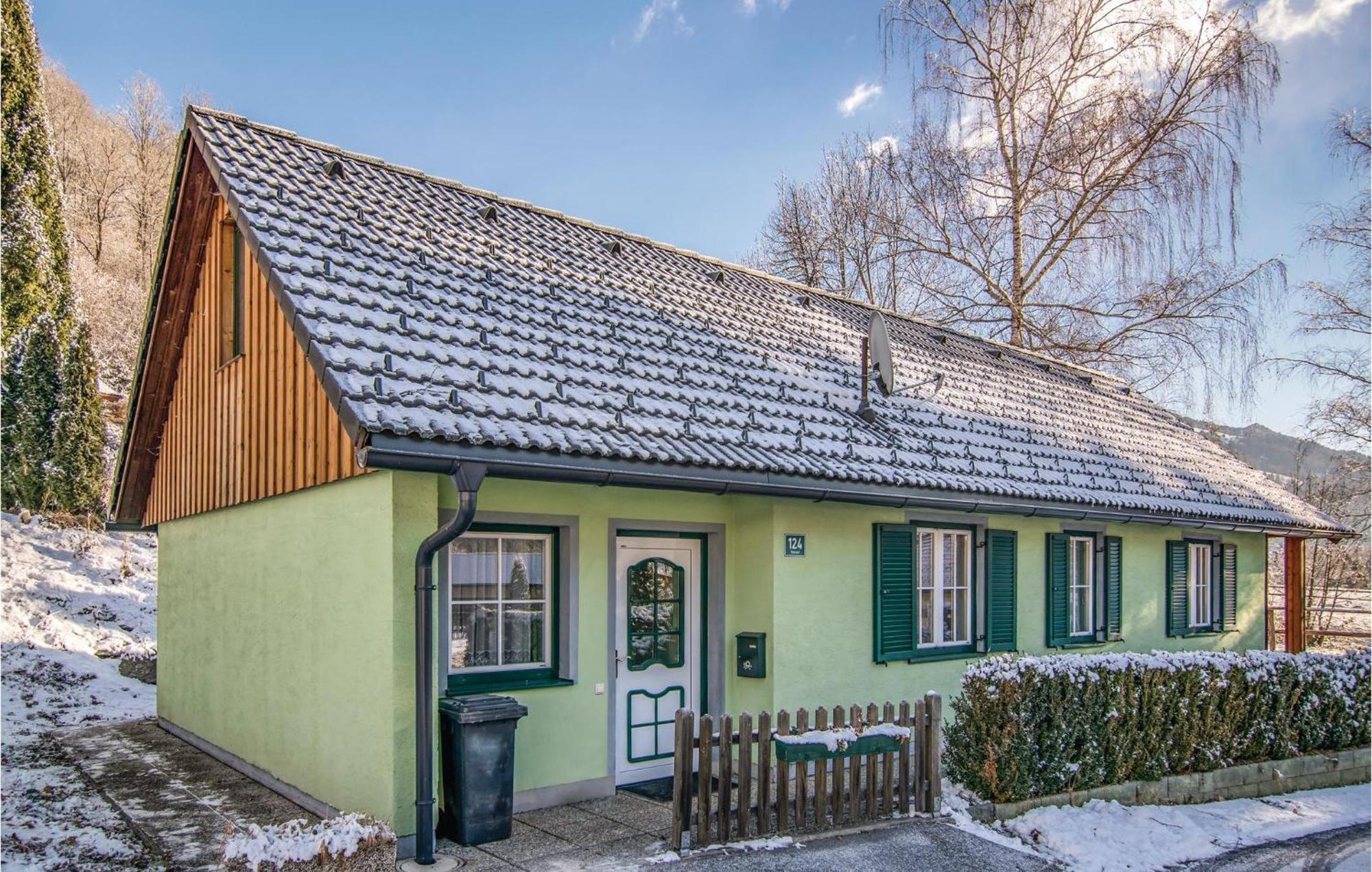 Charmantes Ferienhaus Peterdorf Екстериор снимка